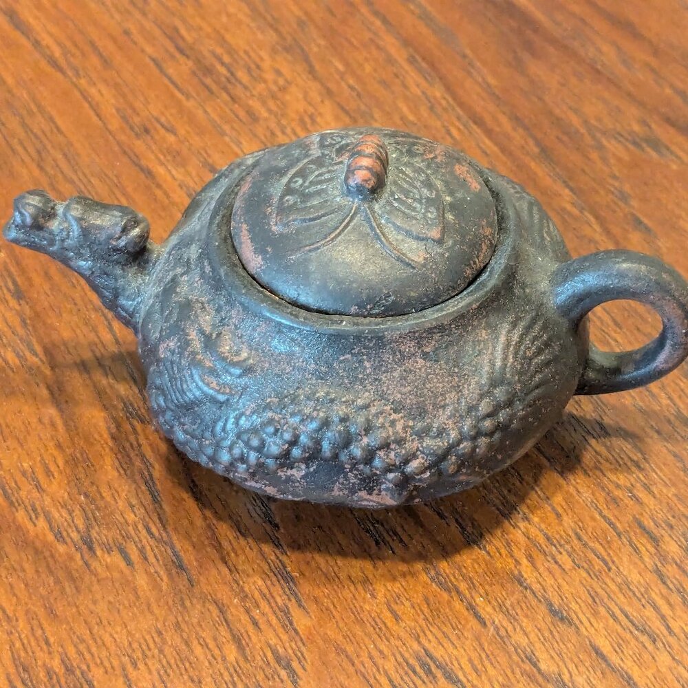 ASIAN Chinese Dragon Teapot Tea Pot Figurine YIXING Clay Pot From China Asia